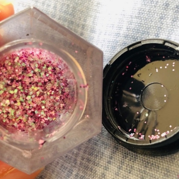 Body Glitters (9 jars) w/ glue - Picture 6 of 8